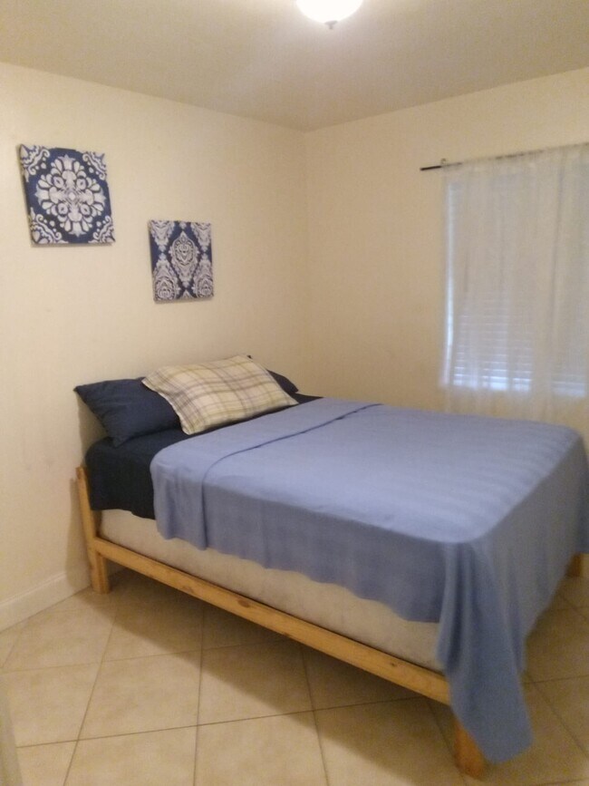 709 Wisteria Ave, Fort Pierce, FL 34982