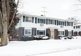 105 Dewey Ln Unit 1, Plymouth, WI 53073