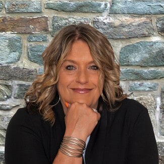 Stacy Reeves