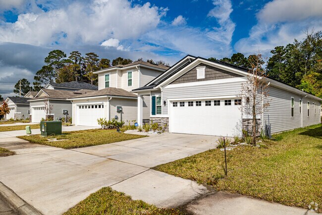 McGirts Creek has many new construction options available to find your perfect home.