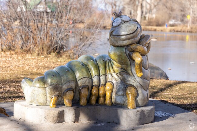 This amazing statue is along the pathway in Sterne Park.