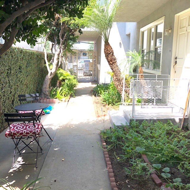 1320 N Martel Ave unit 6, Los Angeles, CA 90046 - photo 4