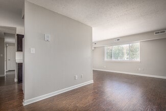 900 Bart Ln, Kent, OH 44240