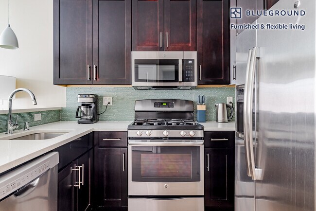 33 Rogers St unit FL3-ID1157, Cambridge, MA 02142 - photo 5