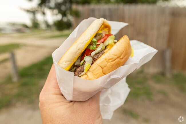 For a delicious cheeseburger, head to The Freeze for lunch or dinner in North Ridge.