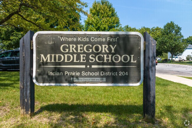 Gordon Gregory Middle School has 719 students in grades 6-8.