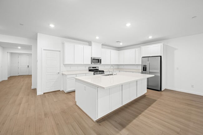 1505 Luca Mountain Ln, Henderson, NV 89011 - photo 6