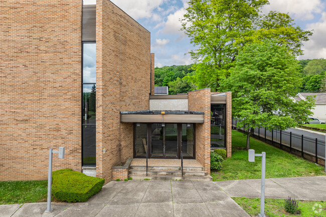 Bais Yaakov of Waterbury High School at 66 Buckingham St, Waterbury, CT 06710.