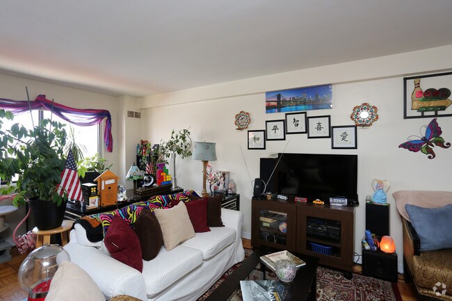 Saint Paul Regency, Baltimore, MD 21202 - photo 5