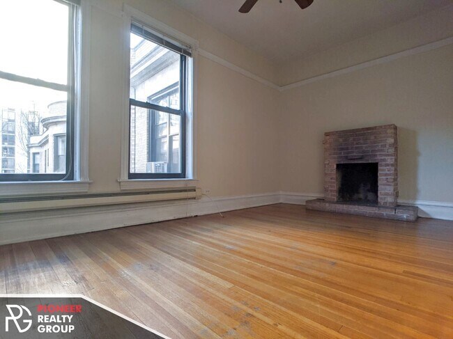 1224 N Dearborn St unit 1218-A3, Chicago, IL 60610 - photo 4