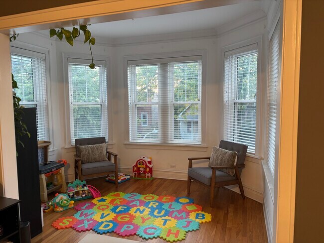 4215 N Francisco Ave unit 2, Chicago, IL 60618 - photo 4