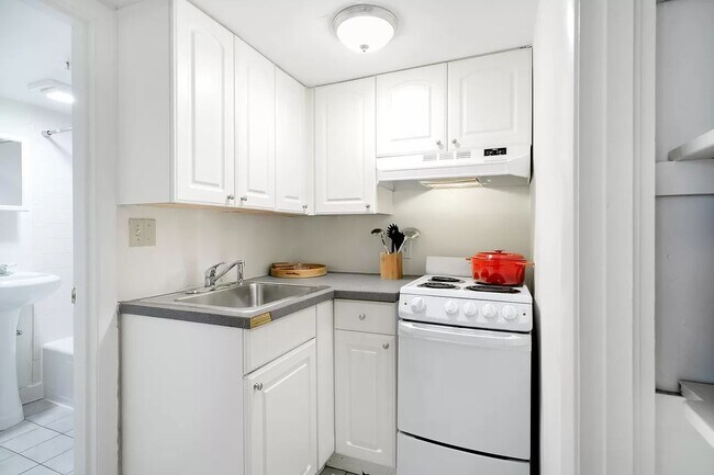 520 Beacon St unit 4, Boston, MA 02215 - photo 5