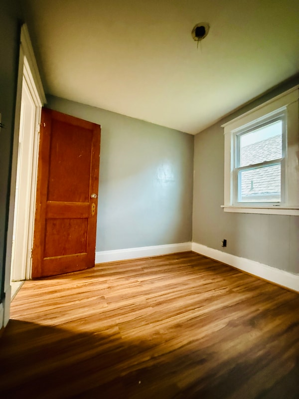 88 Schutrum St unit 2 Upper, Buffalo, NY 14212 - photo 5