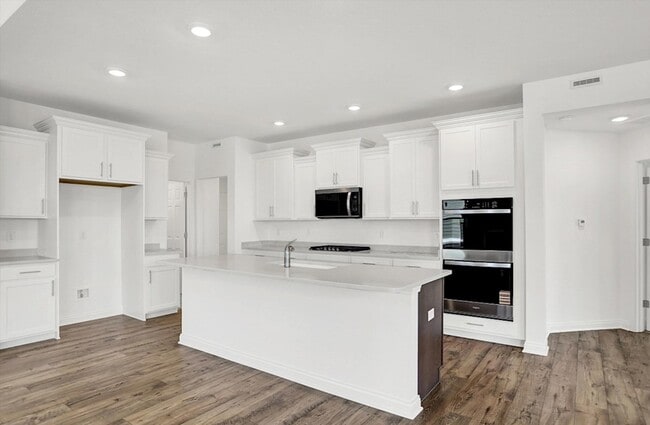 7282 Portico Ln, McCordsville, IN 46055 - photo 6