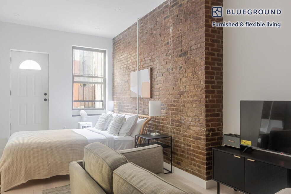 501 1/2 E 83rd St unit FL1-ID1922, New York, NY 10028 - photo 1