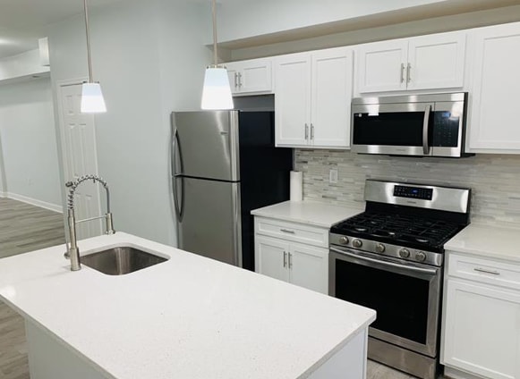 820 N Lakewood Ave, Baltimore, MD 21205 - photo 3