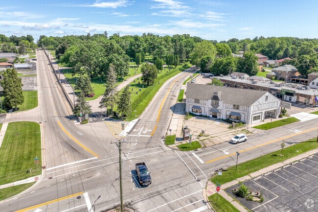 The city center is where all of the food and shops are in Jackson Oaks.