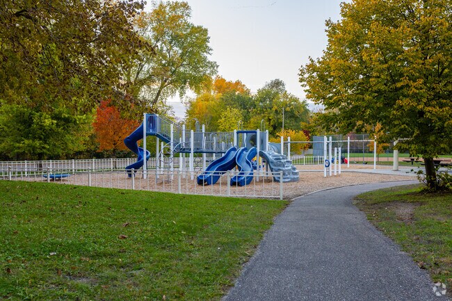Boulder Creek Park features a playground in the neighborhood of Minnetonka.