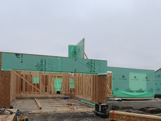 1646 Patterson Ave, North Aurora, IL 60542 - photo 2