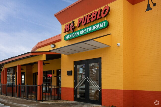 Mi Pueblo serves Mexican staples near Midtown Tulsa.
