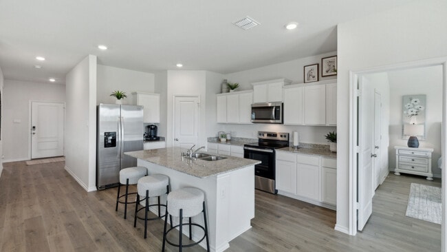 201 Seratoga St unit 36201410, Corsicana, TX 75110 - photo 6