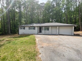 5425 Herndon Blvd, Morrow, GA 30260