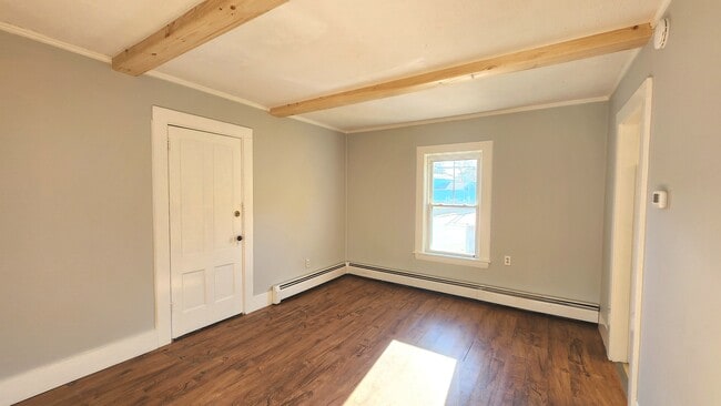 82 Main St unit Apartment 4, Woolwich, ME 04579 - photo 2