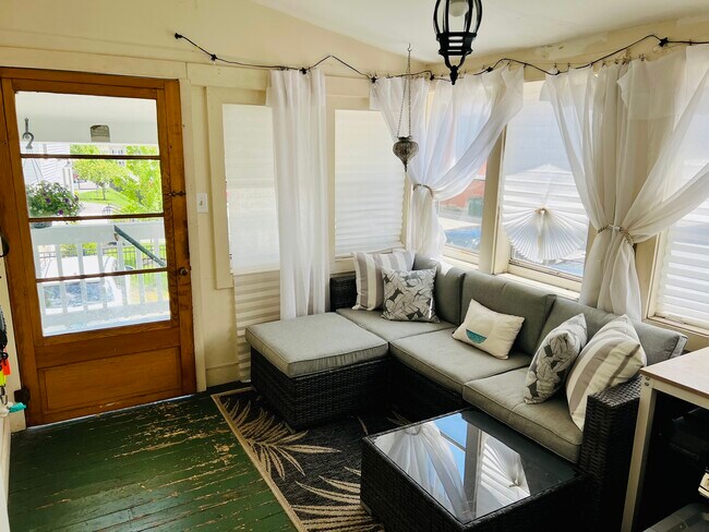 33 Putnam St unit C, Milford, NH 03055 - photo 2