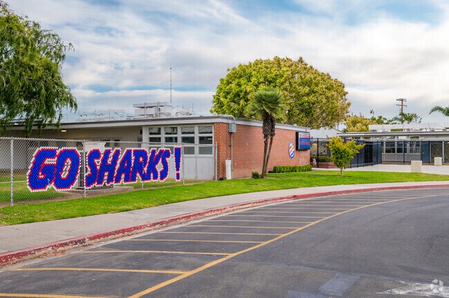 Newport Heights Elementary School is a Public K-6 School in Newport Beach.