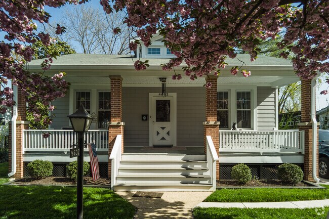 Well Kept Craftsman Style Homes can be Found Riverdale Park