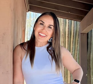 Tina Lee Schoenborn