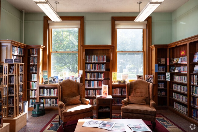 There is a great seating area for the adults in Hatfield, MA.