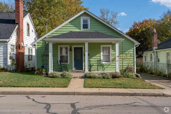 Melrose-Oakpark is a great neighborhood for families searching for their first home.