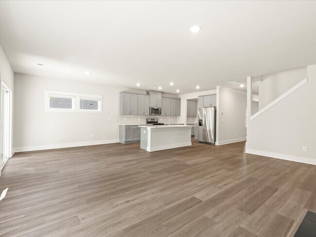 300 Roderick Ln unit 37076445, Greenville, SC 29605 - photo 5