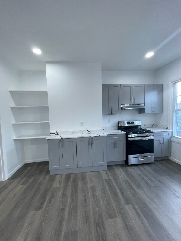 78 Market St unit 5, Paterson, NJ 07505 - photo 1