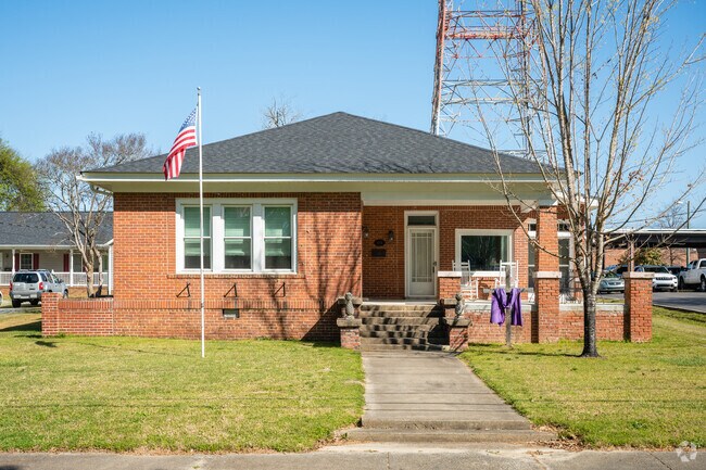 Brick bungalow homes are very popular in Clinton.