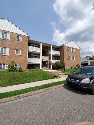 255 Gay St unit A2 and B2, Pottstown, PA 19464 - photo 2