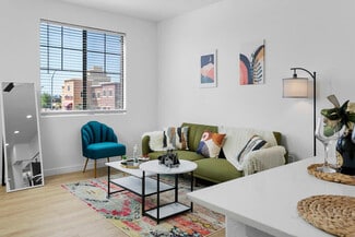 9450 W Cabela Dr Unit ID1014318P, Glendale, AZ 85305