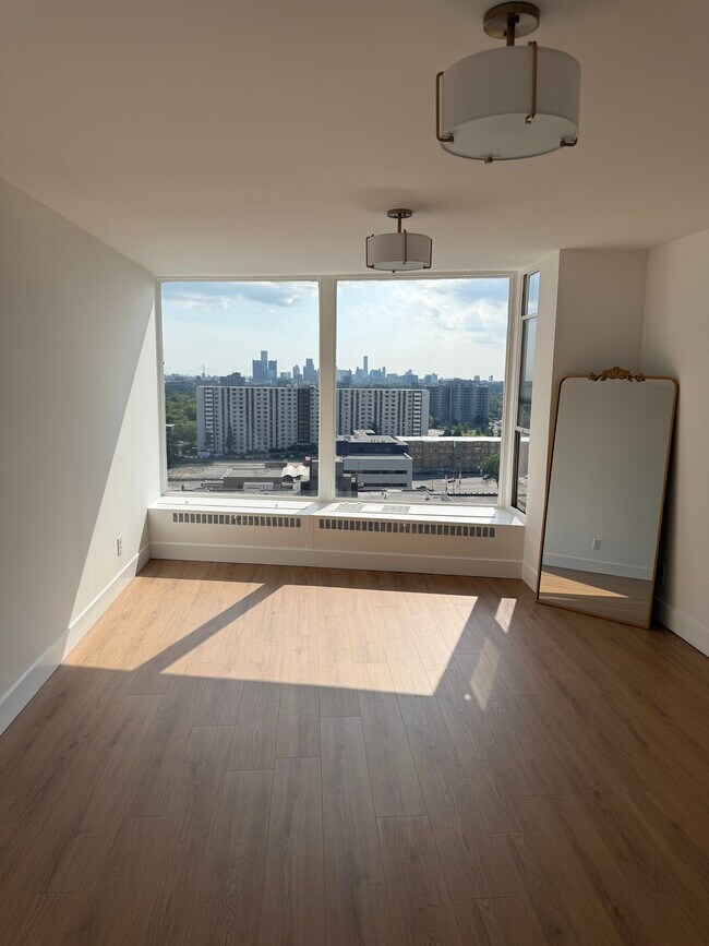 Shoreline East Condominiums unit 1703, Detroit, MI 48214 - photo 6