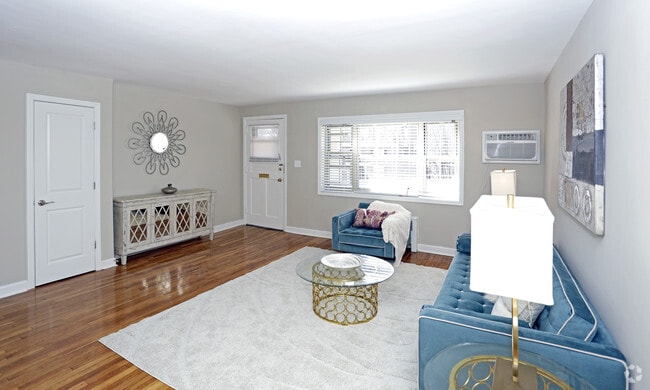 Hutton Lafayette at West Orange, West Orange, NJ 07052 - photo 7