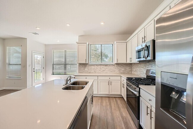 20604 Haygrazer Way unit A, Pflugerville, TX 78660 - photo 4