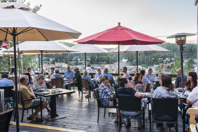 Sierra Meadows is the closest neighborhood to Cottonwood, one of Truckee's premiere restaurants.