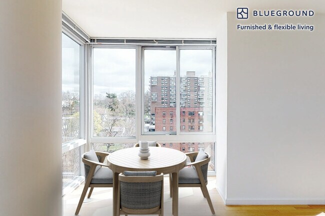 27 Barker Ave unit FL1-ID3496A, White Plains, NY 10601 - photo 5