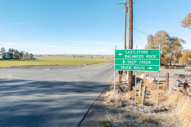 Castleford Balanced Rock and Deep Creek sit west of Buhl for outdoor trips.