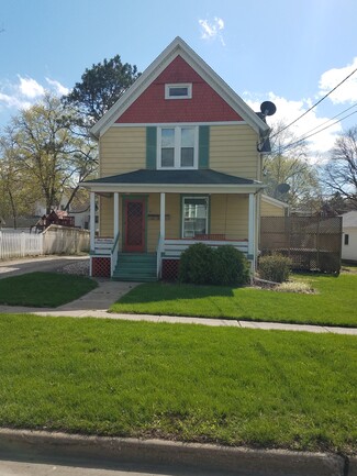 316 Lake Ave Unit 2, Woodstock, IL 60098