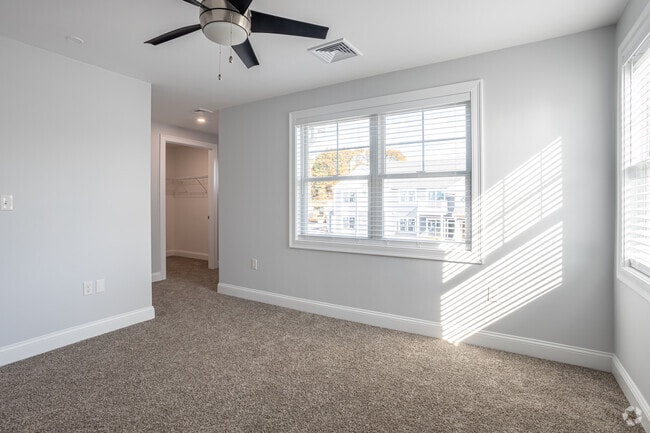 RVM Phase II, Raynham, MA 02767 - photo 6