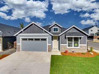 734 NW 28th St, Battle Ground, WA 98604