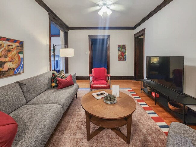 3759 N Wayne Ave unit ID1360109P, Chicago, IL 60613 - photo 2