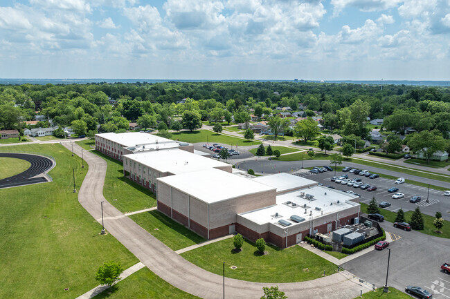 Valerie Elementary School has approximately 547 students.
