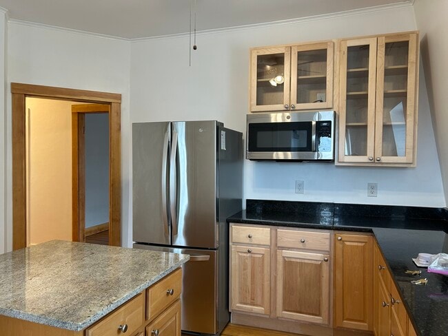 331 Spring St unit 3, Newport, RI 02840 - photo 4